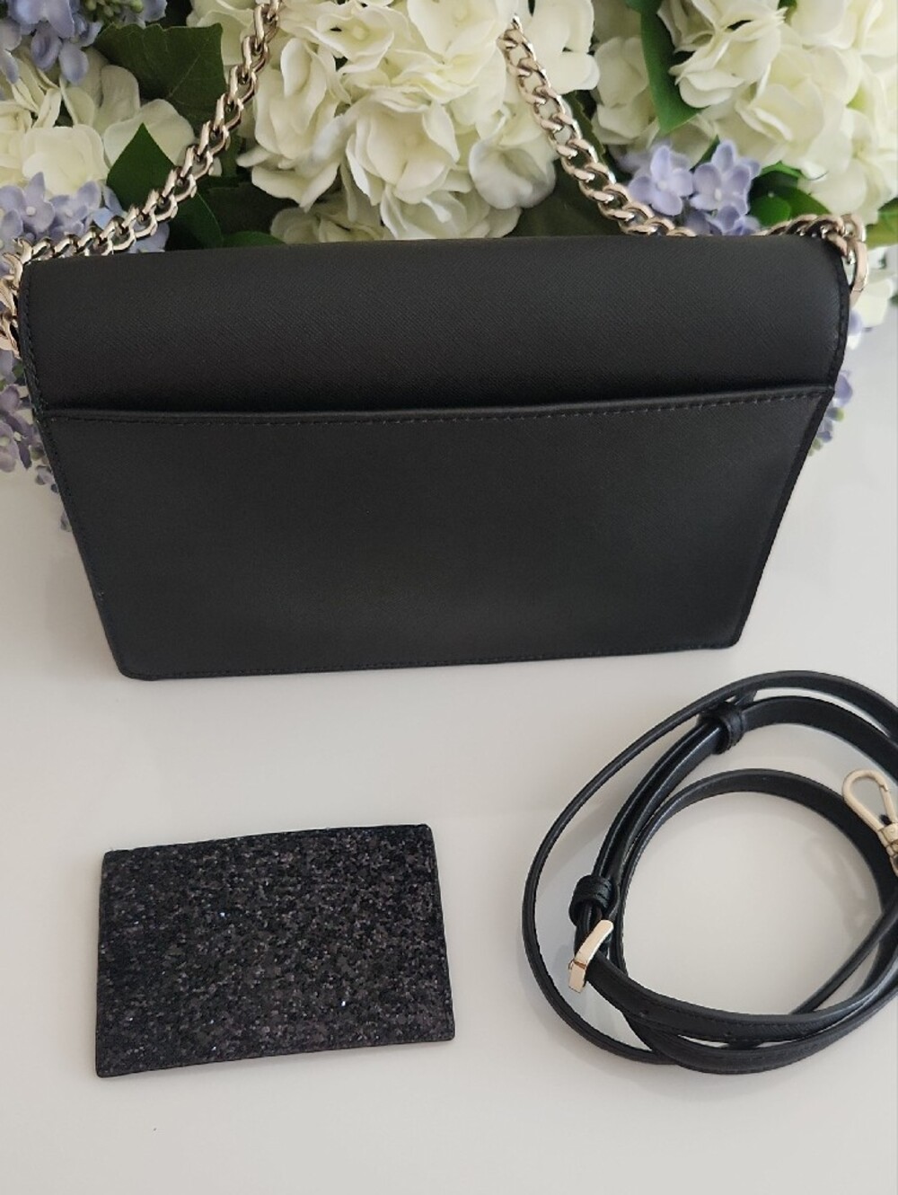kate spade Saffiano Leather Crossbody with Gold Chain..like New! Plus Card Case! - Picture 2 of 7